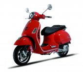 2010 Vespa GTS 125 photo